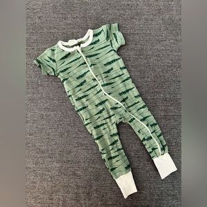 Parade organic gator romper